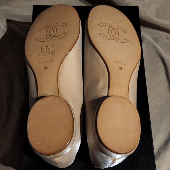 2001 CHANEL Balerina "Ballet" Shoes Size 39/8 with box and bag. 100% AUTHENTIC - Picture 4 of 8